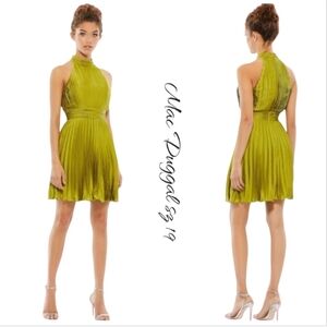 Mac Duggal Green Satin Mini Dress High Neck Sleeveless NWT sz 10